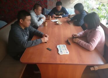 купить бу теннисный стол в бишкеке: Кухонный стол, Б/у, Угловой, Нераскладной — 1