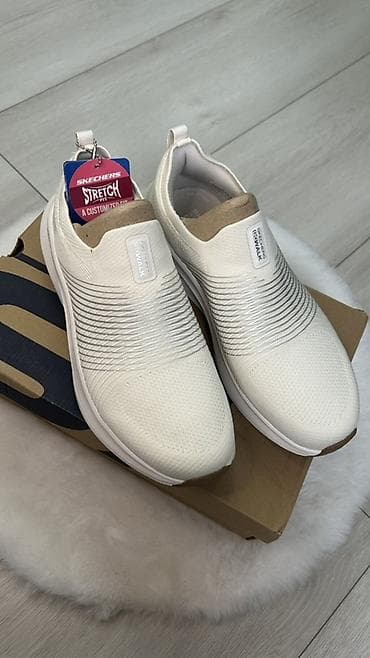 c a: Оригинал 💯Не подошел размер! 39,5-40 размер Skechers GOwalk — 1