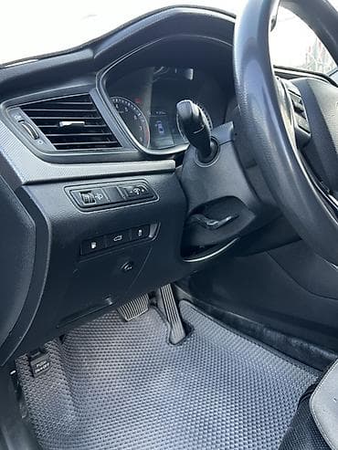 Hyundai Sonata: 2019 г., 2 л, Автомат, Газ, Седан — 7