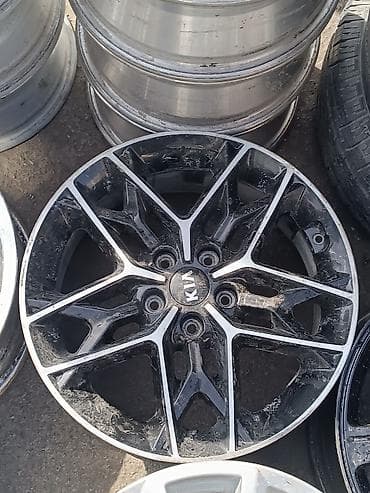 vossen diska: Литые Диски R 18 Kia, отверстий - 5 — 2