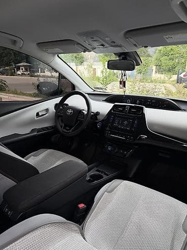 тойота приус с: Toyota Prius: 2019 г., 1.8 л, Вариатор, Гибрид, Лифтбек — 7
