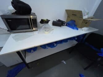 чистый стол: Письменный стол — 2