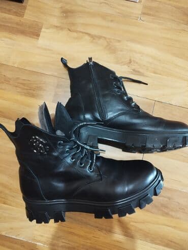 сапоги зимние женские натуральная кожа натуральный мех распродажа: Продаю зимние ботинки, натуральная кожа, мех цигейка, б/у но состояние — 1