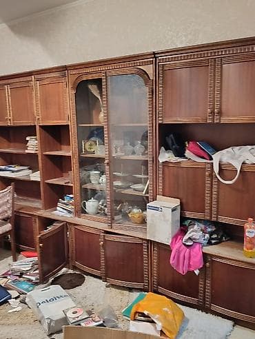 стенка сервант: Секция-гостиная из массива/шпона в классическом стиле. Состав и — 1