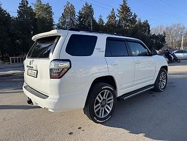 infinity fx: Toyota 4Runner: 2023 г., Внедорожник — 4