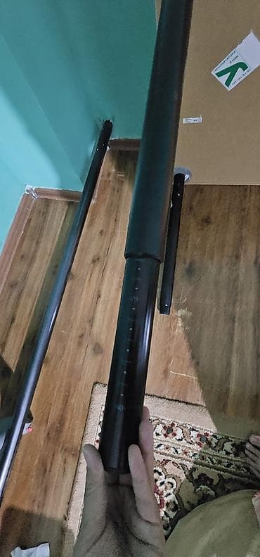 Компьютерные столы: Продаётся стол IKEA LINNMON с регулируемыми по высоте ножками — 2