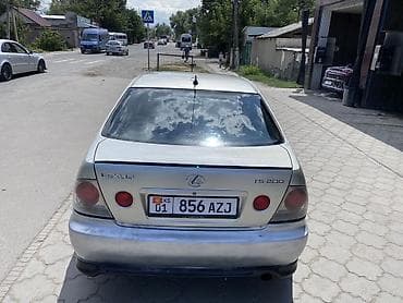 Транспорт: Lexus IS: 2003 г., 2 л, Автомат, Бензин, Седан — 5