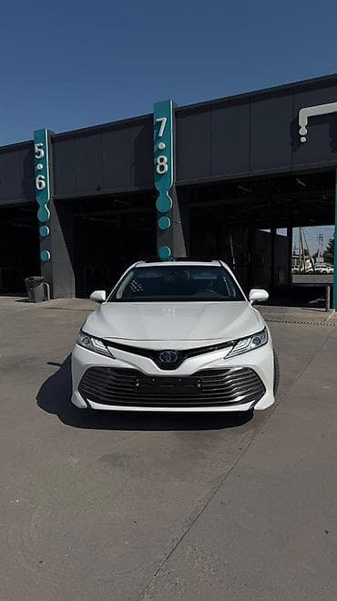 авто в токмаке: Toyota Camry: 2018 г., 2.5 л, Автомат, Гибрид, Седан — 1
