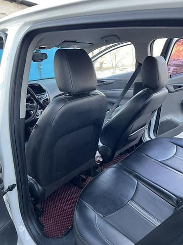 пресс падборшик симпа: Chevrolet Spark: 2021 г., 1 л, Вариатор, Бензин, Хэтчбэк — 8