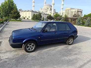 Volkswagen Golf: 1990 г., 1.8 л, Механика, Бензин, Хэтчбэк