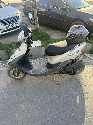 Транспорт: Скутер Honda Dio 35 серебристый Хороший скутер 🛵 Кто разбирается 35 — 2
