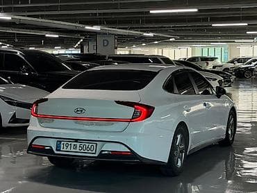 byd e2 2021: Hyundai Sonata: 2022 г., Газ, Седан — 7