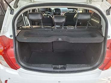 электромобиль такси: Chevrolet Spark: 2017 г., 1 л, Бензин, Седан — 2