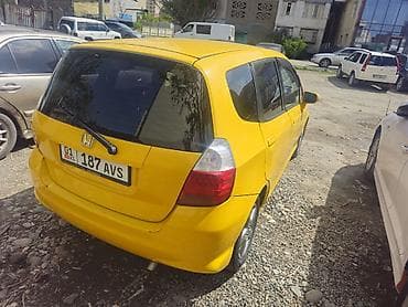 r17 w211: Honda Jazz: 2008 г., 1.3 л, Автомат, Бензин, Хэтчбэк — 2