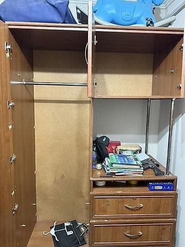 моноблок 17: Шкаф-стенка комбинированная, цвет под дерево. Состав и планировка: - — 4