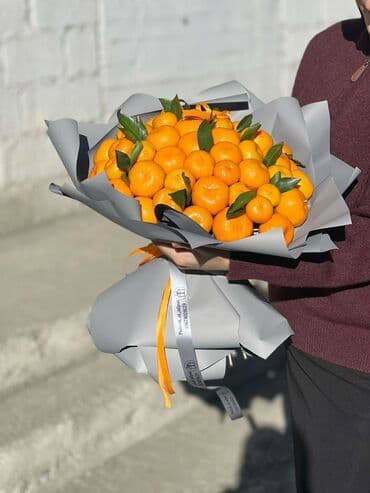 Букет из мандаринов - Состав: свежие мандарины с листочками