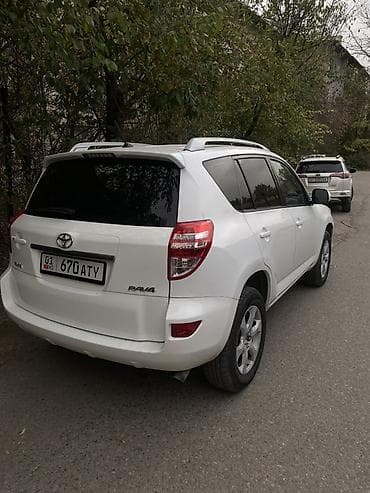 Продажа авто: Toyota RAV4: 2011 г., 2.4 л, Автомат, Бензин, Кроссовер — 3