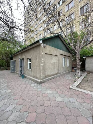 рассрочка аренда под следующим выкупом: Сдается на долгий срок 2-х этажное здания с участком 24 соток локация — 6