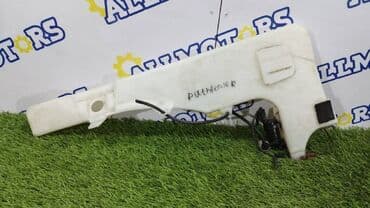 pathfinder: Бачок Nissan Б/у, Оригинал — 1