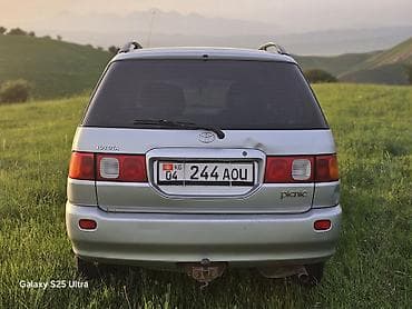 жак т8: Toyota Picnic: 2000 г., 0.2 - engine capacity л, Кол менен иштөөчү, Бензин, Вэн/Минивэн — 2