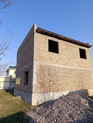 дом в токмаке: Продаётся участок 7 соток с двухэтажным кирпичный домом селе Кой Таш — 3