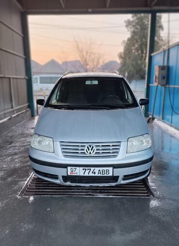 дом машина: Volkswagen Sharan: 2003 г., 2 л, Механика, Бензиновая, Минивэн — 3