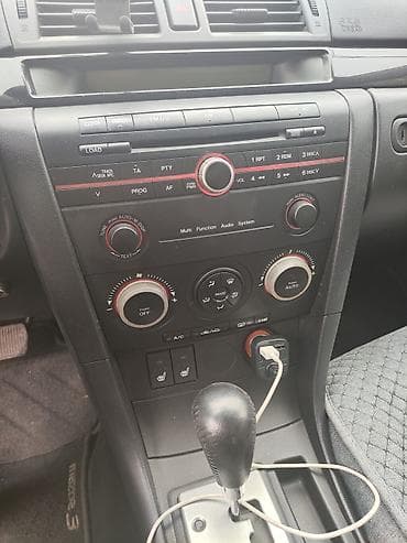на мазду 3: Mazda 3: 2005 г., 1.6 л, Автомат, Бензин, Седан — 4