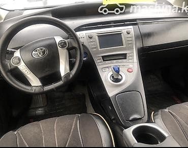 toyota belta: Toyota Prius: 2012 г., 1.8 л, Автомат, Гибрид, Хэтчбэк — 5