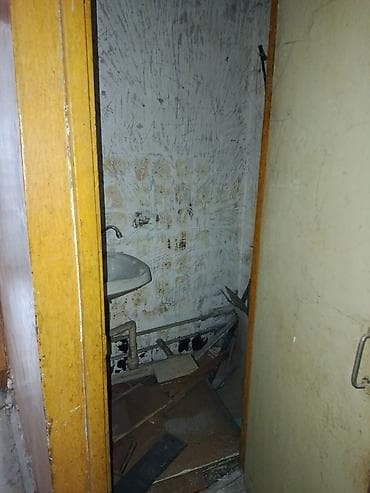 продажа квартира город бишкек: 3 комнаты, 48 м², 105 серия, 1 этаж, Старый ремонт — 2