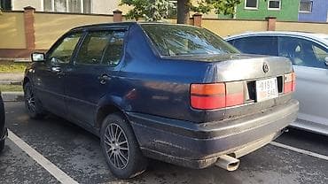 фори: Volkswagen Vento: 1993 г., 1.8 л, Механика, Седан — 3