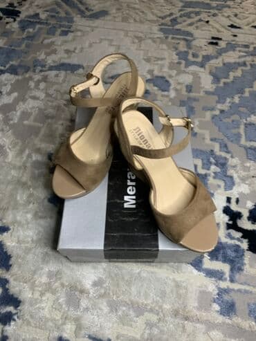 шлепка: Босоножки, 35.5, Б/у, цвет - Бежевый, Платная доставка, Самовывоз — 4