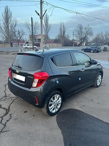 москва авто: Chevrolet Spark: 2020 г., 1 л, Автомат, Бензин, Хэтчбэк — 4