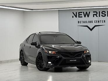Toyota Camry: 2018 г., 2.5 л, Автомат, Бензин, Седан