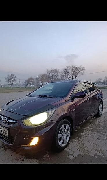abs: Hyundai Accent: 2011 г., 1.6 л, Автомат, Бензин, Седан — 2