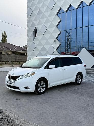 Toyota Sienna: 2011 г., 3.5 л, Автомат, Бензин, Минивэн