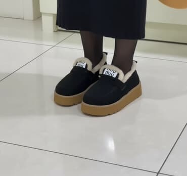 кроксы купить бишкек: Лоферы, 37, Miu Miu, Новый, цвет - Черный, Бесплатная доставка — 2