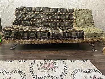 coffee table: Мягка мебель для гостиной. Диван — 1