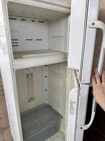 dekko plus: Холодильник Beko, Двухкамерный, No frost — 2