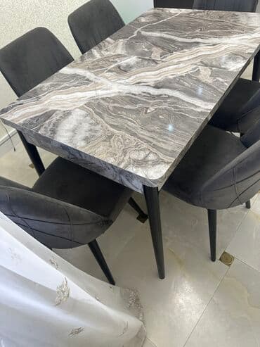 стол и четыре стула: Кухонный стол и стул, Б/у, Самовывоз — 3