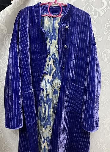 чапан шырылган: ЧАПАН ИЗ ДУБАЙСКОГО ВЕЛЮРА НАСЫЩЕННО ФИОЛЕТОВОГО ЦВЕТА, ВНУТРИ — 3