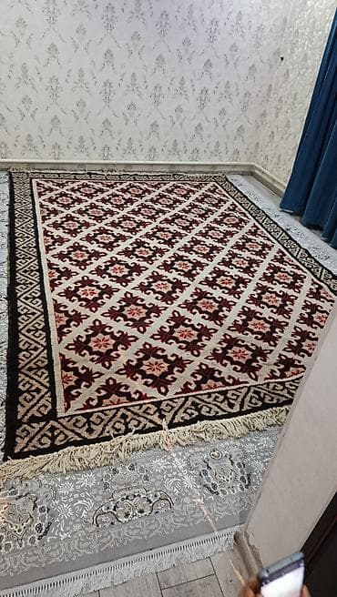 Ковер Б/у, Антиквариат, 350 * 250, Шерсть, Сделано в Кыргызстане, Безналичная/наличная оплата