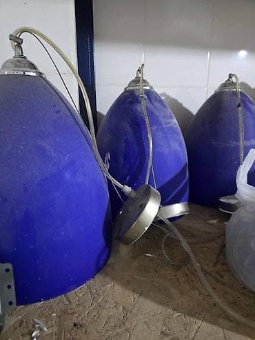 синий лампочка: 3шт 

Подвесные промышленные светильники с колоколом — 1