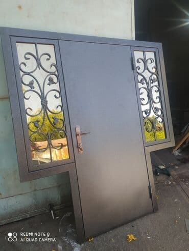 шкаф для документов со стеклом: Межкомнатная дверь со стеклом, цвет - Голубой, Б/у — 4