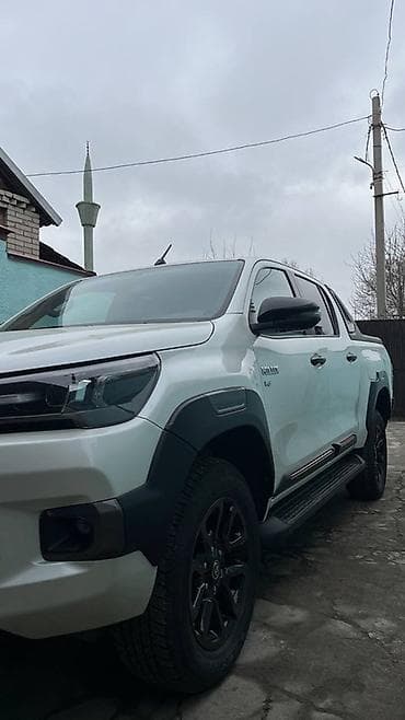 на прадо и жх: Toyota Hilux: 2022 г., 4 л, Автомат, Бензин, Пикап — 9