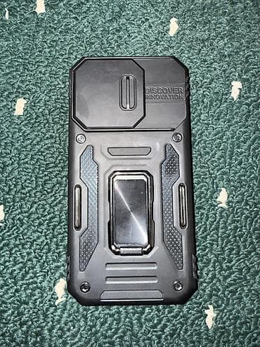 Продается чехол для iPhone 14 Pro новый, черного цвета