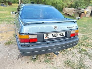 initial d: Volkswagen Passat: 1991 г., 1.8 л, Механика, Газ, Седан — 6