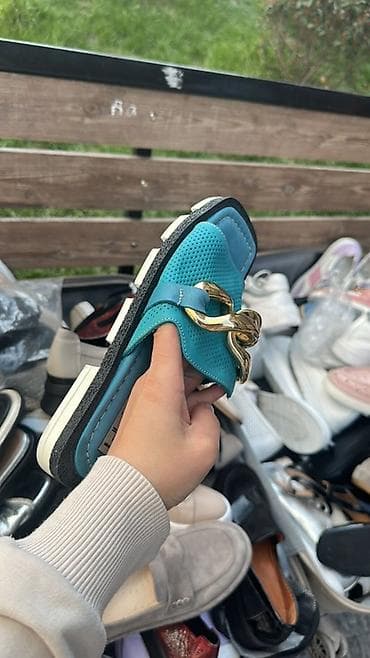 кроксы crocs: Женские летние шлёпанцы/сандалии - Разные модели в актуальном — 2