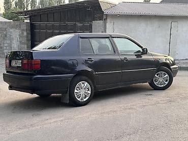 крыло вента: Volkswagen Vento: 1992 г., 1.8 л, Автомат, Бензин, Седан — 1