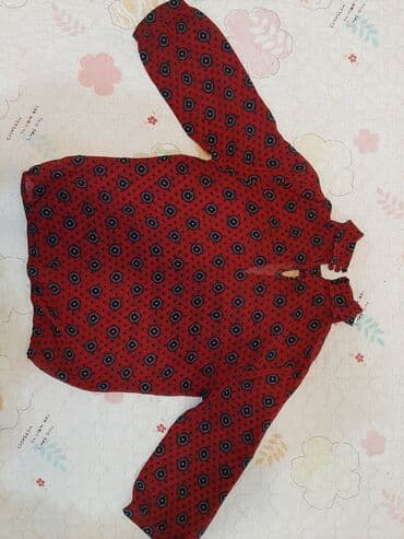 шёлковые: Блузка шёлковая,размер 44-46,застёжка сзади, спереди вырез капелькой — 4