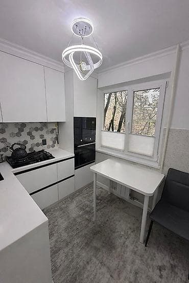 Недвижимость: 3 комнаты, 58 м², 104 серия, 2 этаж, Евроремонт — 1